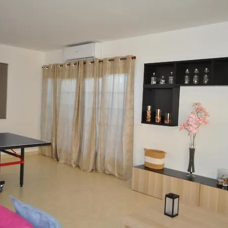 Esmeralda Villa *